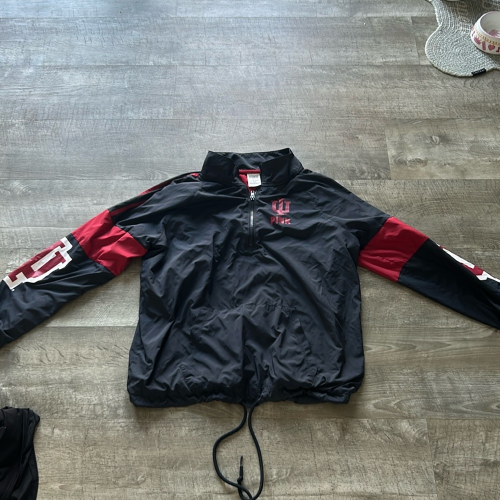 M pink windbreaker